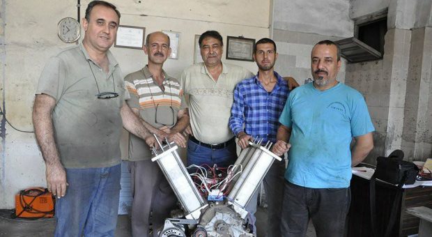 Kendi elektriğini üreten motor icat ettiler