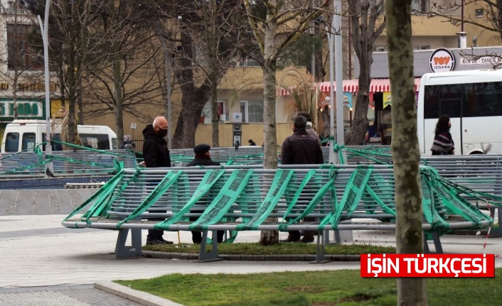 Cumartesi Günü Uygulanan Kısıtlama Kalkınca Soluğu Dışarda Aldılar