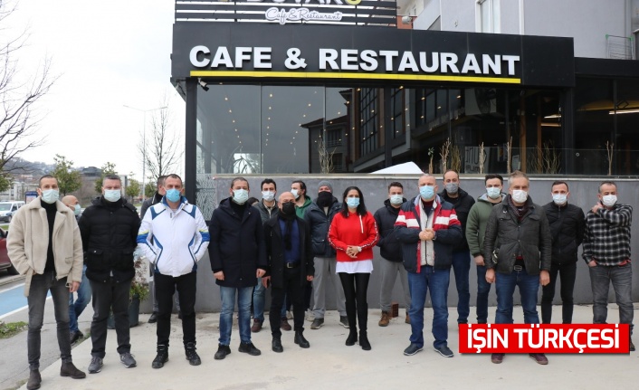 Sakaryalı kafe ve restoran sahipleri dükkanlarının açılmasını istedi