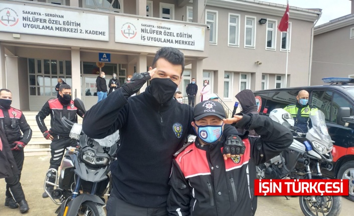 Dünya Otizm Farkındalık Günü’nde polis oldular, mutlulukları gözlerinden okundu