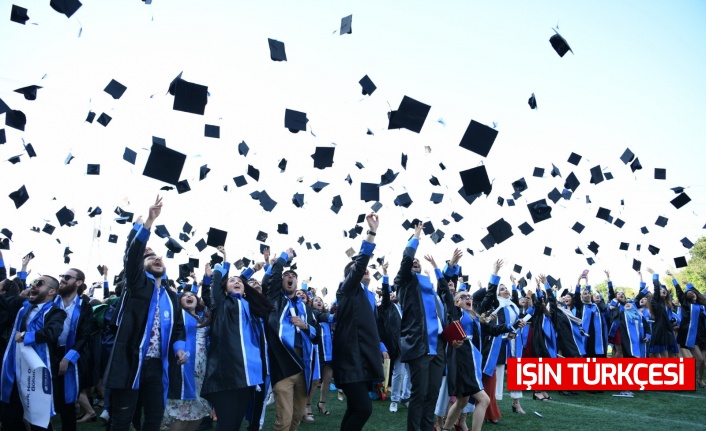 Sakarya Üniversitesinden ilk yüz yüze mezuniyet