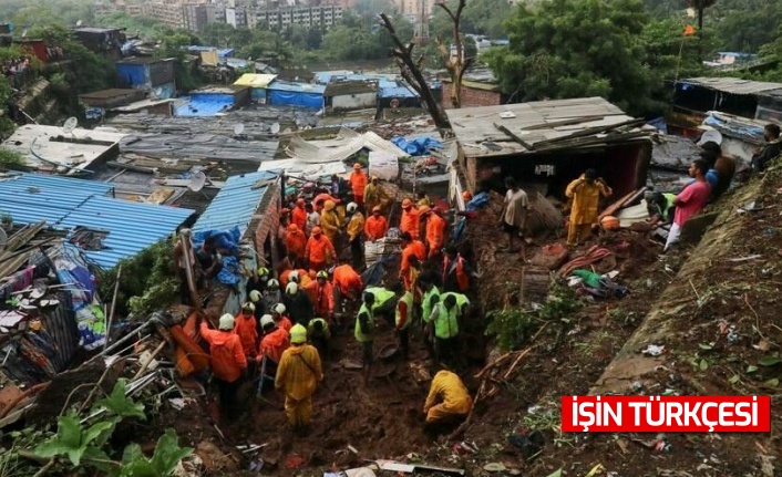 Hindistan’da toprak kayması yaşandı, yol çöktü, 204 kişi mahsur kaldı!