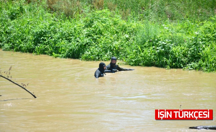 Sakarya Nehri'nde kaybolan genci arama çalışmaları sürüyor