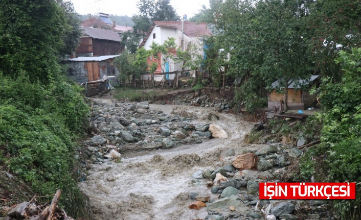 Sel sularına kapılan yaşlı adamın cansız bedenine ulaşıldı