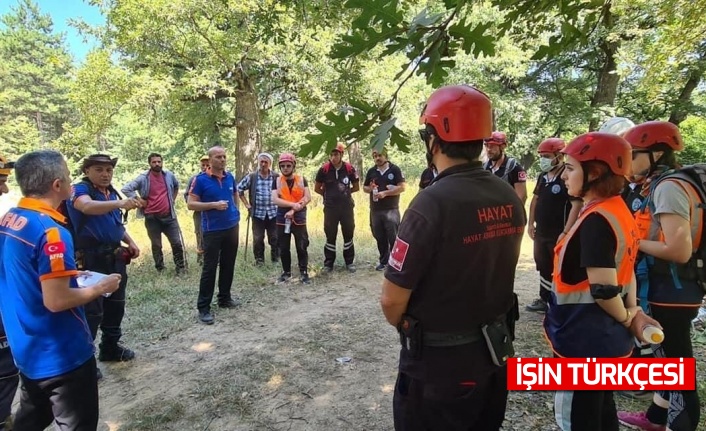 Herkes onu ormanda ararken bakın o nerede çıktı