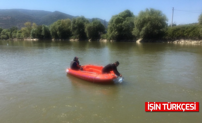 Sakarya Nehri’nde kaybolan genç ikinci günde de bulunamadı