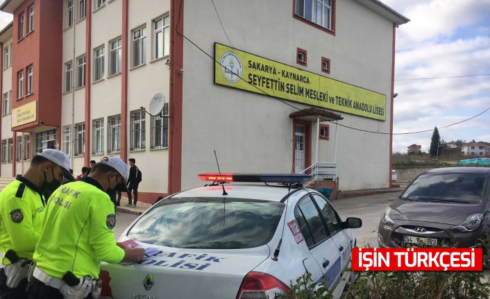 Kaynarca polisinden okul önlerinde uygulama