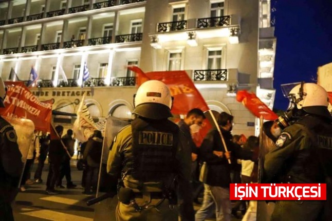 Yunanistan polisi, hırsızlık yapan bir genci öldürdü! Halk sokağa taştı