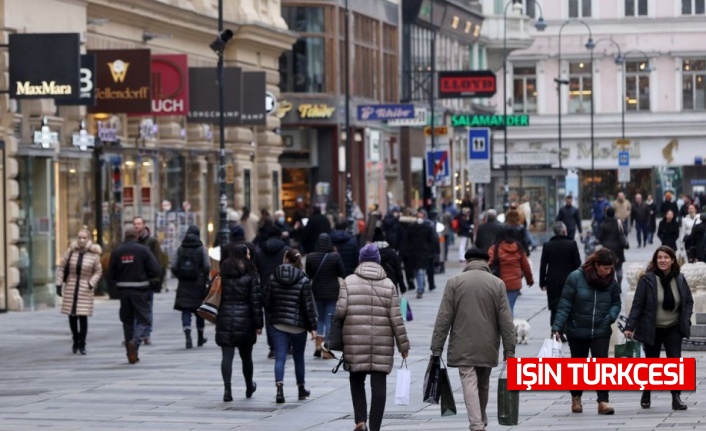 Avusturya'da aşı yaptırmayanlara sokağa çıkma kısıtlaması şoku