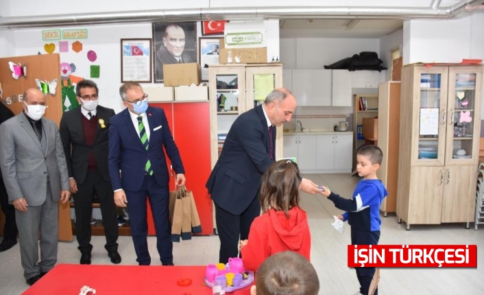 Erenler Belediye Başkanı Fevzi Kılıç'tan Öğretmenler Günü Ziyareti