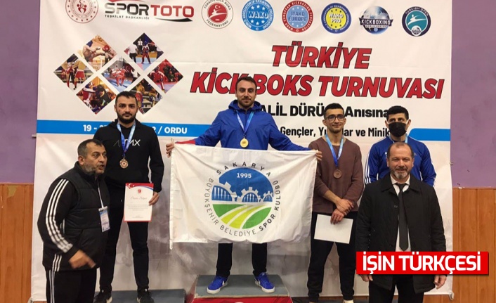 Büyükşehir Kick Boks takımından 3 madalya