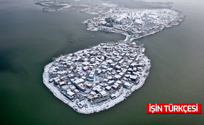 Türkiye'nin küçük Venedik'i beyaza büründü