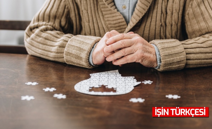 Alzheimer hastalığının en yaygın 10 belirtisi