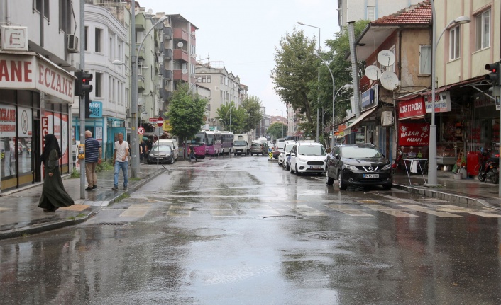 Sürücüler dikkat! Pazar günü Çeşme Meydanı Caddesi trafiğe kapatılacak!