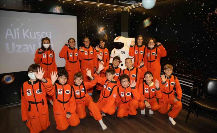 80 bin çocuk Ali Kuşçu Uzay Evi’nde eğitim aldı