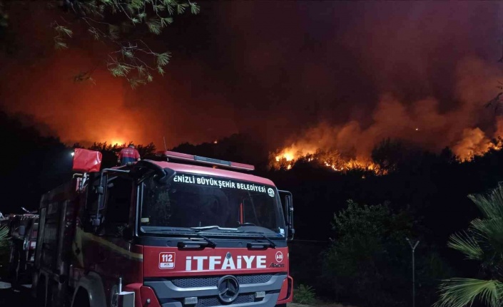 Büyükşehir itfaiye ekipleri Marmaris’ten döndü