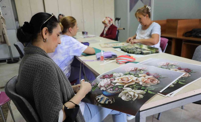 Esenler’deki Sanat Evi’nde yeni eğitim dönemi başladı