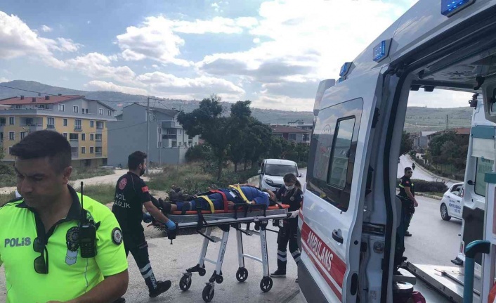 Gemlik’te meydana gelen trafik kazasında 3 kişi yaralandı