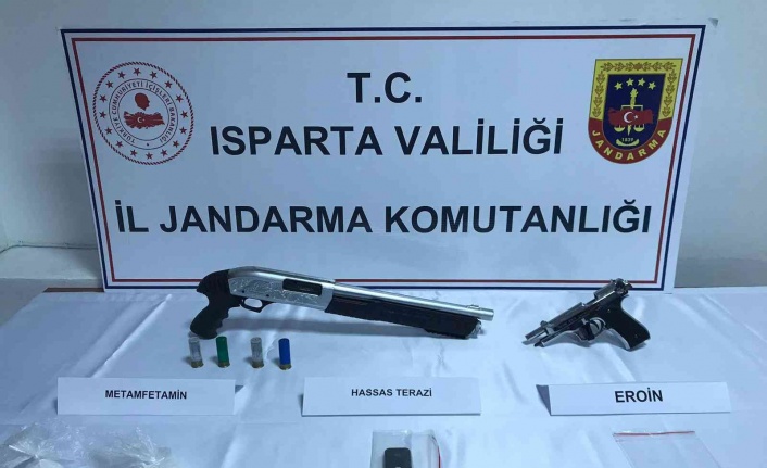 Isparta’da uyuşturucuyla mücadele operasyonları: 8 şüpheli yakalandı