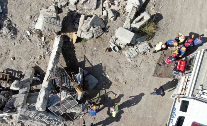 Kayseri’de deprem ve yangın tatbikatı gerçeğini aratmadı