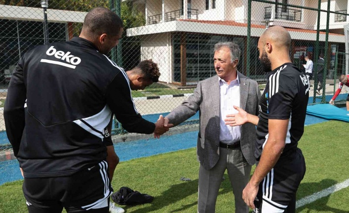 Beşiktaş’ta Başkan Çebi, Trabzonspor maçının hazırlıklarını takip etti