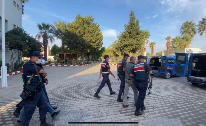 İzmir’de göçmen kaçakçılığı operasyonu: 5 tutuklama