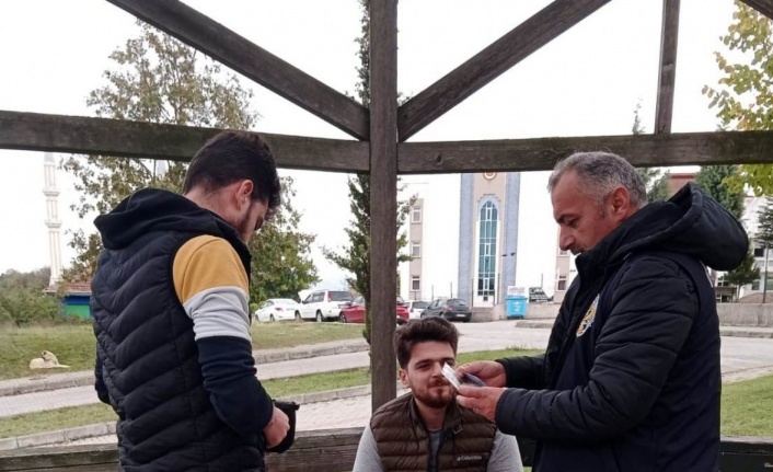 Okul polisleri denetimleri sürdürüyor