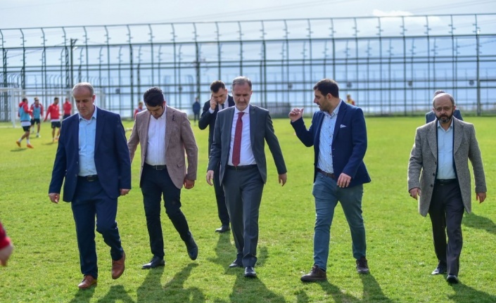 Başkan Taban’dan Sivas maçı öncesi İnegölspor’a moral ziyareti