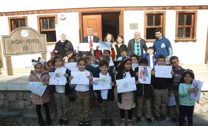 Çocukların masal dolu bir gün geçirdi