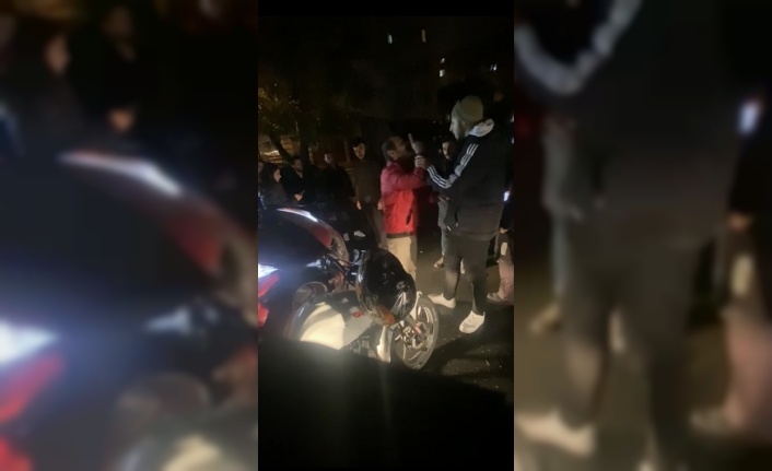 Maltepe’de kaza sonrası “arabamı mahvettin” tartışması motosikletli ile yumruklu kavgaya dönüştü