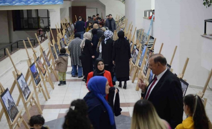 Fotoğrafçılık atölyesi mezunlarını verdi