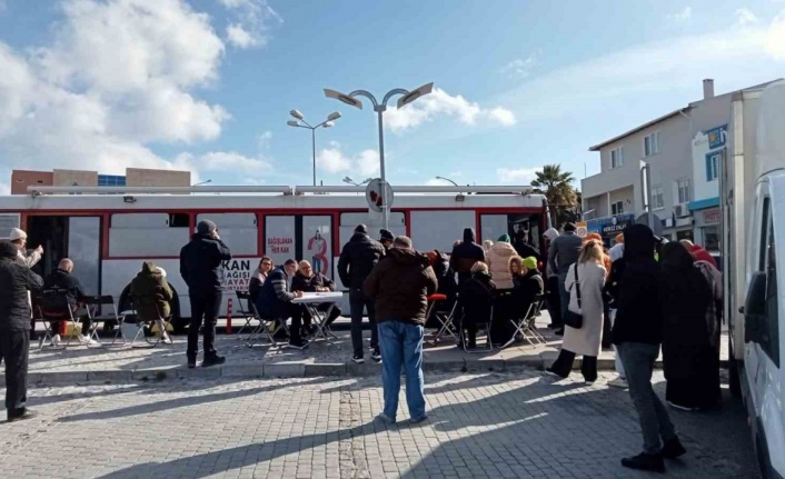 Çeşme’de kan bağışı yoğunluğu