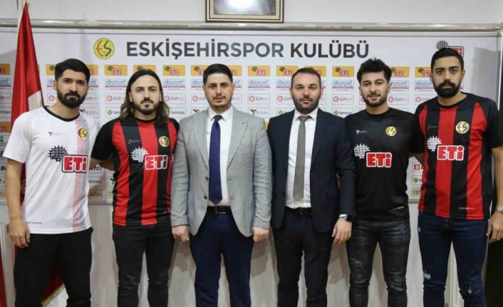 Eskişehirspor’da 6 imza birden