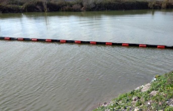 Sakarya Nehri’nde kirliliğe bariyerle önlem alındı