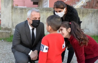 Hendek Belediye Başkanı Turgut Babaoğlu Vatandaşı Dinliyor