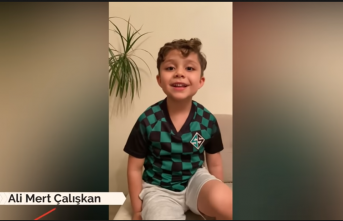 Spor Toto 1. Lig yolundaki Sakaryaspor'da futbolculara ailelerinden videolu destek