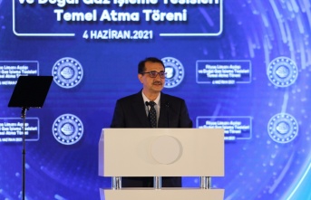 Bakan Dönmez:  "Hedefimiz 2023 yılında Karadeniz gazının ilk fazını milletimizin hizmetine sunmak"