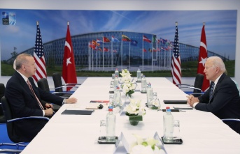 Cumhurbaşkanı Erdoğan’ın ABD Başkanı Biden ile görüşmesinde dikkat çeken kitap