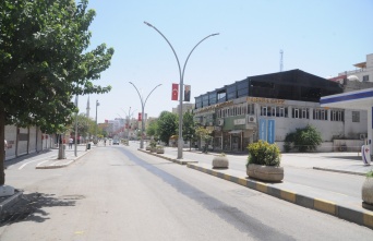 Şırnak'ın Cizre ilçesi tarihinin en sıcak yaz günlerini yaşıyor!