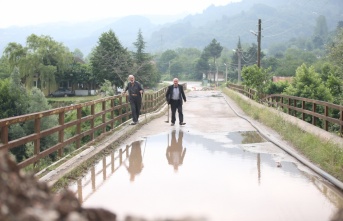 Sakarya'da selden etkilenen bölgelerde çalışmalar sürüyor