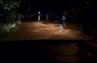 Sakarya'nın Kocaali ilçesinde sağanak nedeniyle dereler taştı