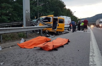 TEM’de ticari taksi bariyerlere ok gibi saplandı: 2 ölü, 6 yaralı