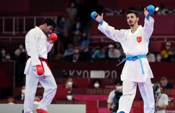 Milli karateci Eray Şamdan'dan olimpiyat gümüş madalyası!