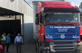 Hendek Belediyesi'nden Afet Bölgesine Gıda Ve Su Yardımı