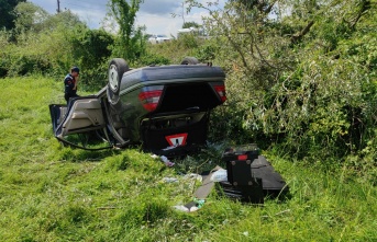 Ferizli'de araç kontrolden çıktı: 3 yaralı