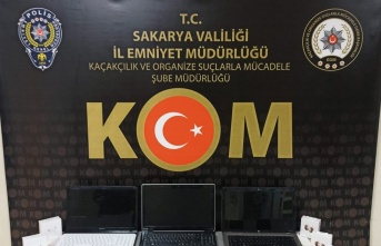 Sakarya Kaçakçılık ve Organize Suçlarla Mücadele Şube Müdürlüğü gümrük kaçağı yılan ele geçirdi