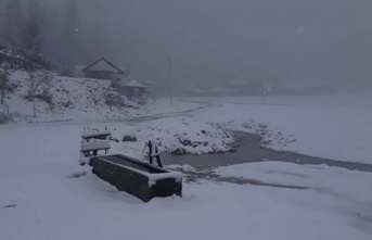 Sakarya’da yüksek kesimler beyaza büründü