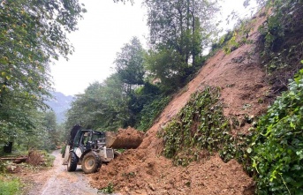 Şiddetli sağanak yağış Rize’yi olumsuz etkiledi