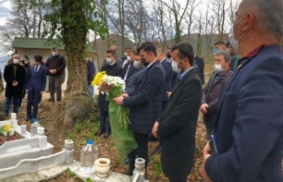 Şehit Adem Tamay kabri başında ziyaret edilip,...