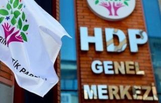 HDP’ye kapatma davası: 451 isim hakkında siyasi...